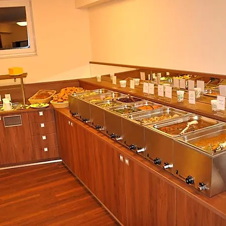 Isenbuetteler Hof 3*