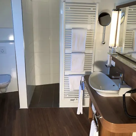 Hotel Isenbütteler Hof 3*